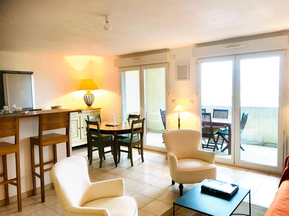 Grand Bleu Apartment Sete Ngoại thất bức ảnh