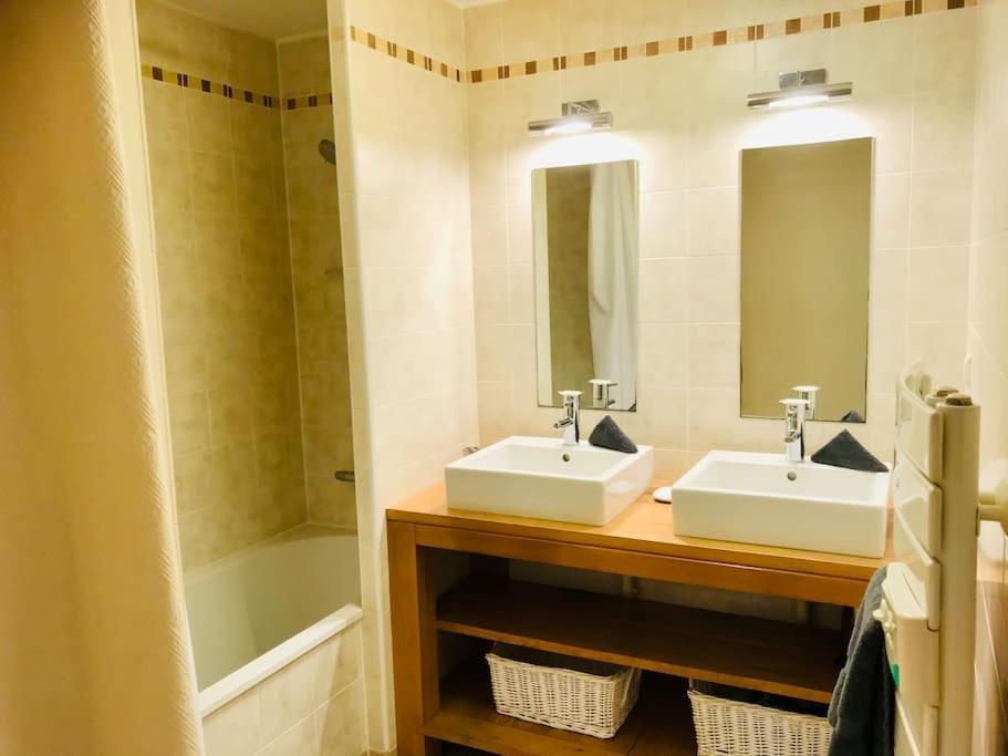 Grand Bleu Apartment Sete Ngoại thất bức ảnh
